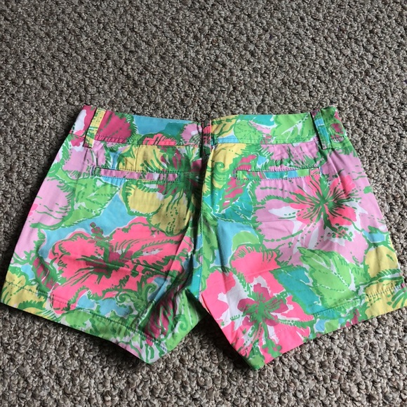Lily Pulitzer Flower Shorts - Picture 3 of 3